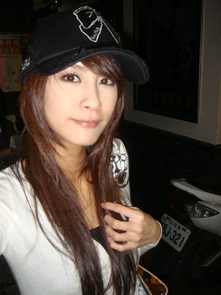 133827559_l.jpg