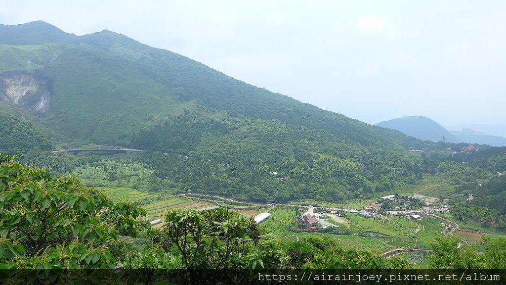 台北市-陽明山-巴拉卡公路-小油坑觀景台03.jpg