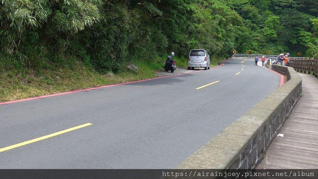 台北市-陽明山-巴拉卡公路-小油坑觀景台01.jpg