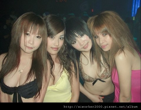 095753d8zk2d9722163d9p.jpg