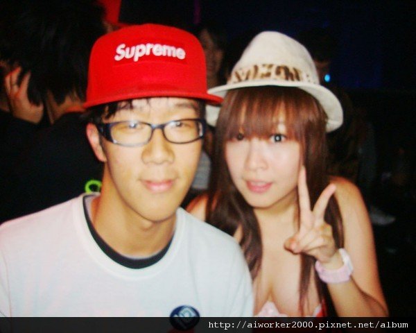 0959218h82k8d74ekgw5q4.jpg