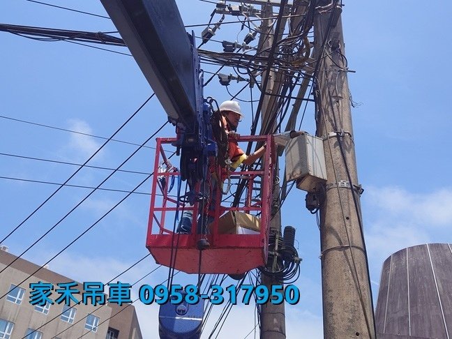 台北市吊車出租,新北市吊車出租,小吊卡車出租,家禾吊車202