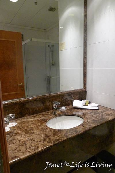 ::香港住宿:: 華美達Ramada Hotel /華大盛品酒店BEST WESTERN PLUS Hotel Hong Kong