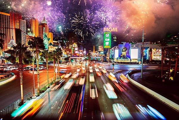 boss-fight-free-high-quality-stock-images-photos-photography-vegas-strip-fireworks-960x641.jpg