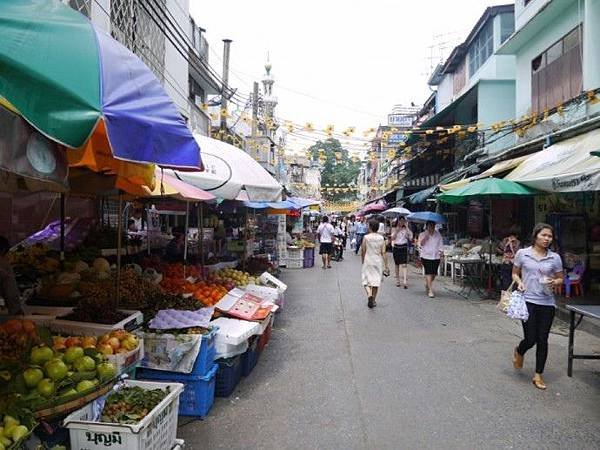 silom-soi-20-market-690x517