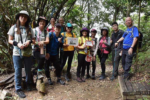 完走出關古道 - 勇登關刀山