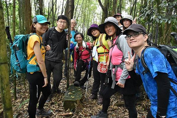 完走出關古道 - 勇登關刀山