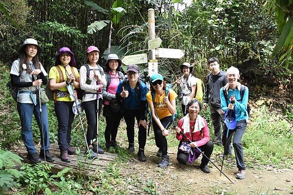 完走出關古道 - 勇登關刀山