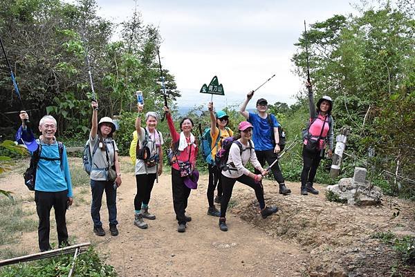 完走出關古道 - 勇登關刀山