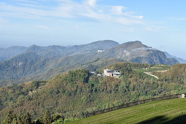 五月阿里山鐵路 - 初夏螢火蟲之旅: 迷糊步道竹林行 - 藍