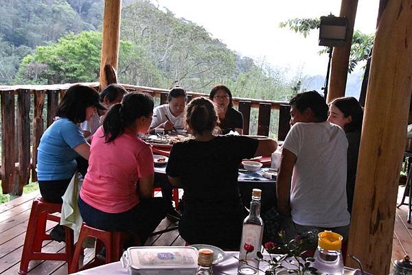 五月阿里山鐵路 - 初夏螢火蟲之旅: 迷糊步道竹林行 - 藍