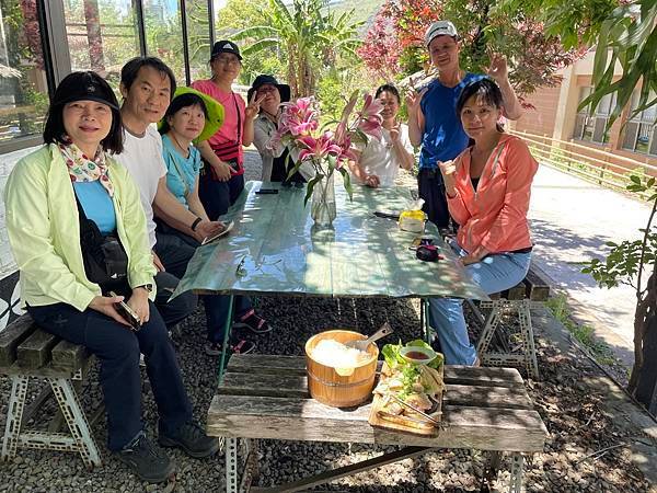 五月阿里山鐵路 - 初夏螢火蟲之旅: 迷糊步道竹林行 - 藍