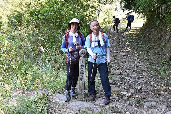 北勢溪古道走至灣潭 - 炎炎夏日溪邊野餐避暑