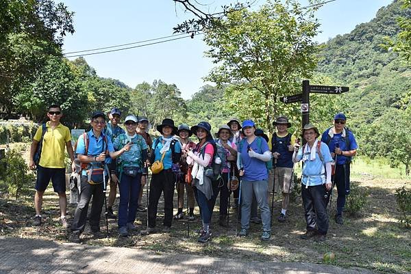 北勢溪古道走至灣潭 - 炎炎夏日溪邊野餐避暑