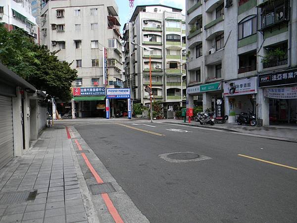 34.接近大彎道(往信義路方向).JPG