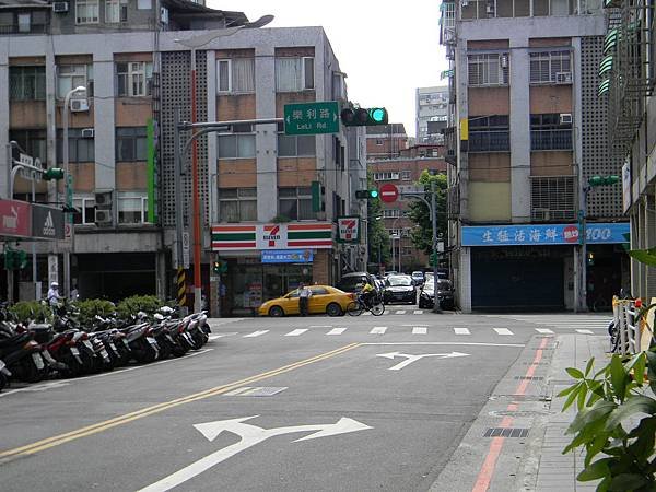 35.通化街樂利路口.JPG