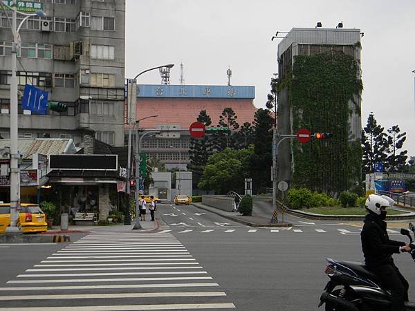 3.台北車站前