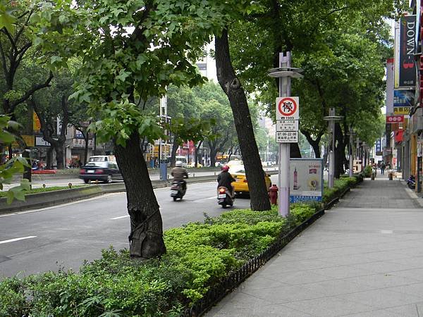 11.中山北路於長安東西路以北街景