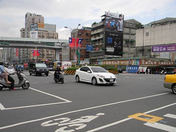 11.現在的八德新生路口(請對照圖10)