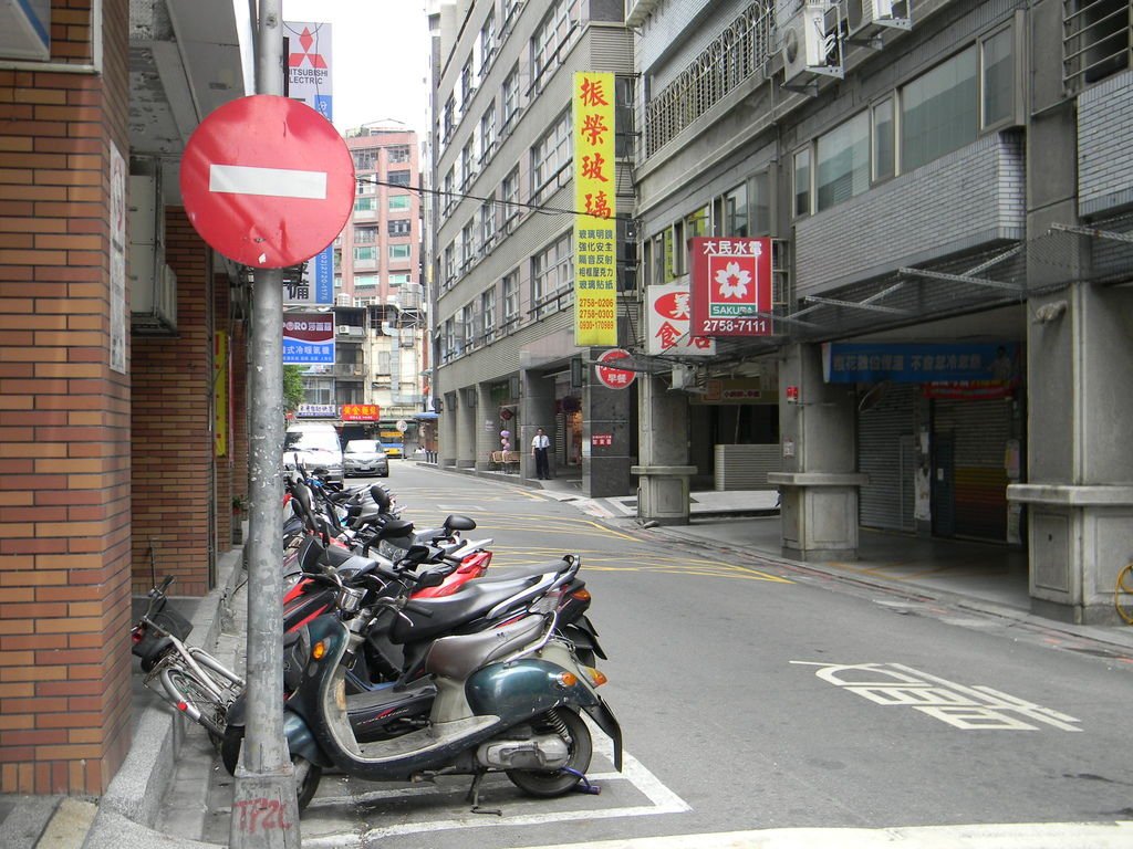 文昌街光復南路以東路口.JPG