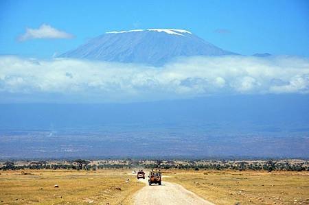 Mount-Kilimanjaro-viewed-from-Masai-Mara-Kenya.jpg