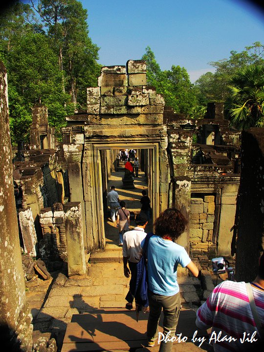 02-36Bayon