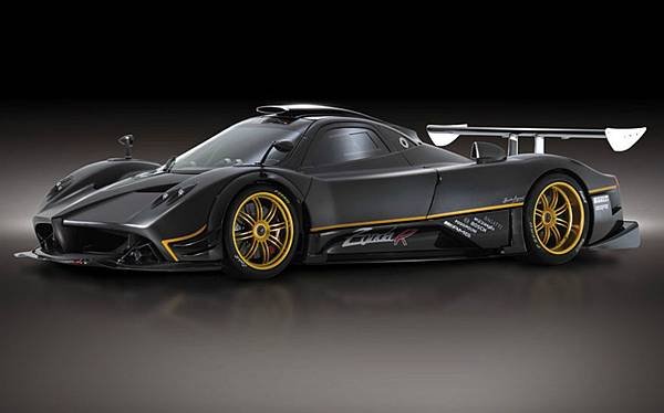 Jeremy-Clarkson-reviews-the-Pagani-Zonda-R-1440.jpg