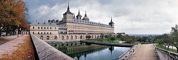 El Escorial banner