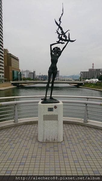 1433305422250