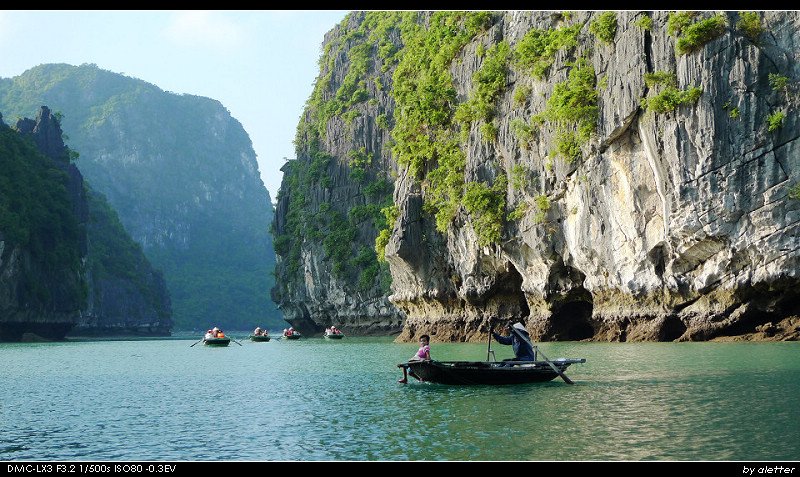 下龍灣-海上人家.jpg