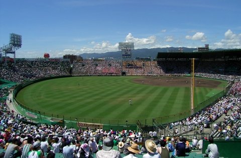 Hanshin_Koshien_Stadium_2007-21.jpg