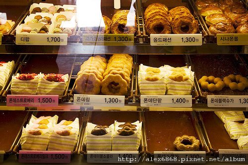 20090519-misterdonut-display.jpg