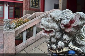 石獅子-公.jpg