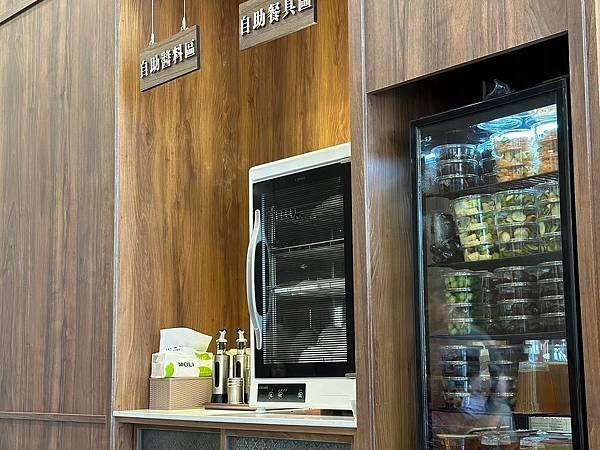 台南安平區_ VASO弘肉燥飯舖安平店 米其林必比登小吃，推