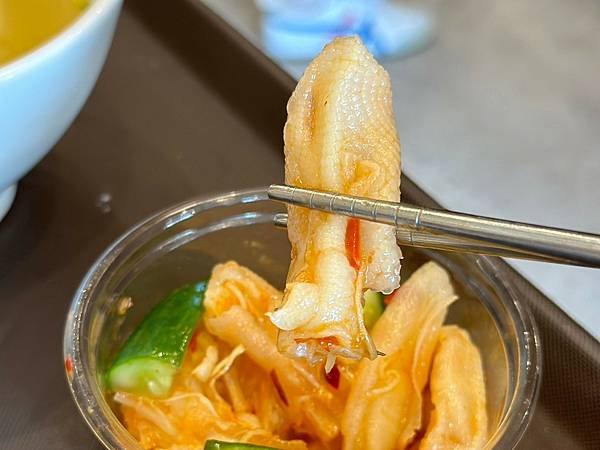 台南安平區_ VASO弘肉燥飯舖安平店 米其林必比登小吃，推