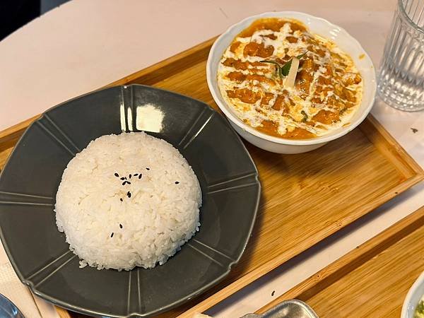 台南東區_ 初到咖哩 SONA curryplace 一個人