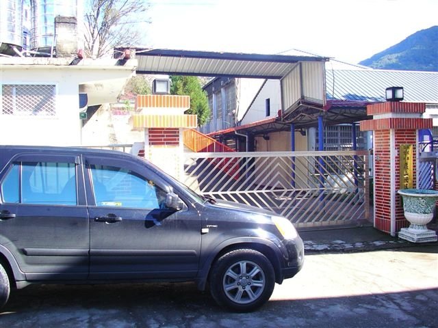 143e482e695d3a.jpg