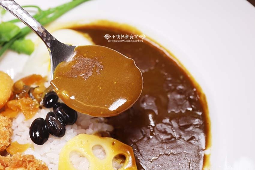 【汐止咖哩】『黑ㄟ咖哩屋』近汐止火車站/汐止人氣美食/日本屋