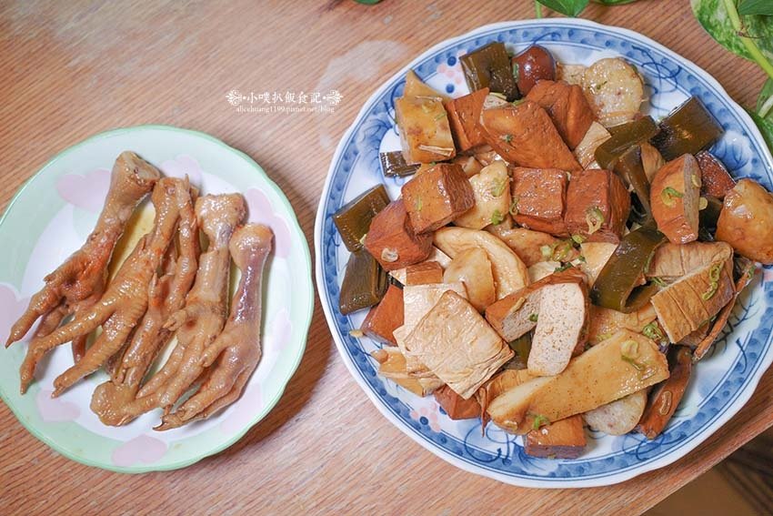 【樂華夜市美食】『媛媛樂華煙燻滷味』超人氣排隊美食/雞爪一支