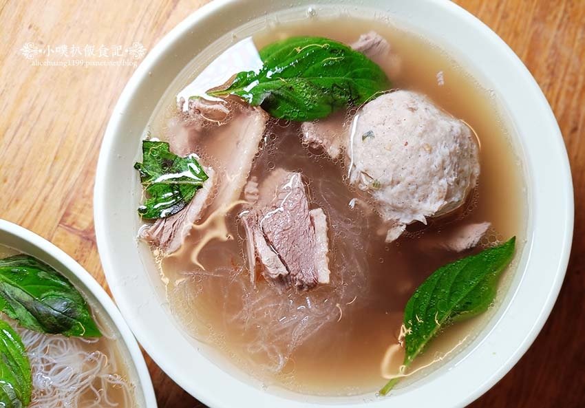 【永和美食】『權仔鴨肉冬粉』永和在地古早味小吃/老饕吃法鴨肉