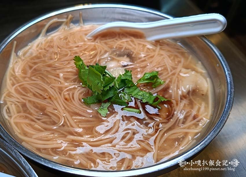 【台北公館美食】『兄弟蚵仔麵線』近公館站/公館商圈美食必吃/