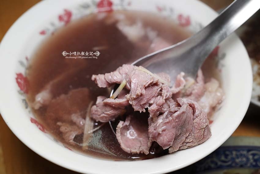 【台南美食】『西羅殿牛肉湯』近台南轉運站/台南人的早餐/米其