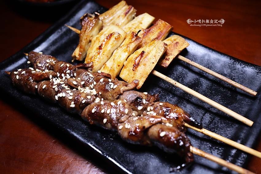 【士林夜市美食】『雞老闆桶仔雞士林夜市店』近劍潭站/壽星及消