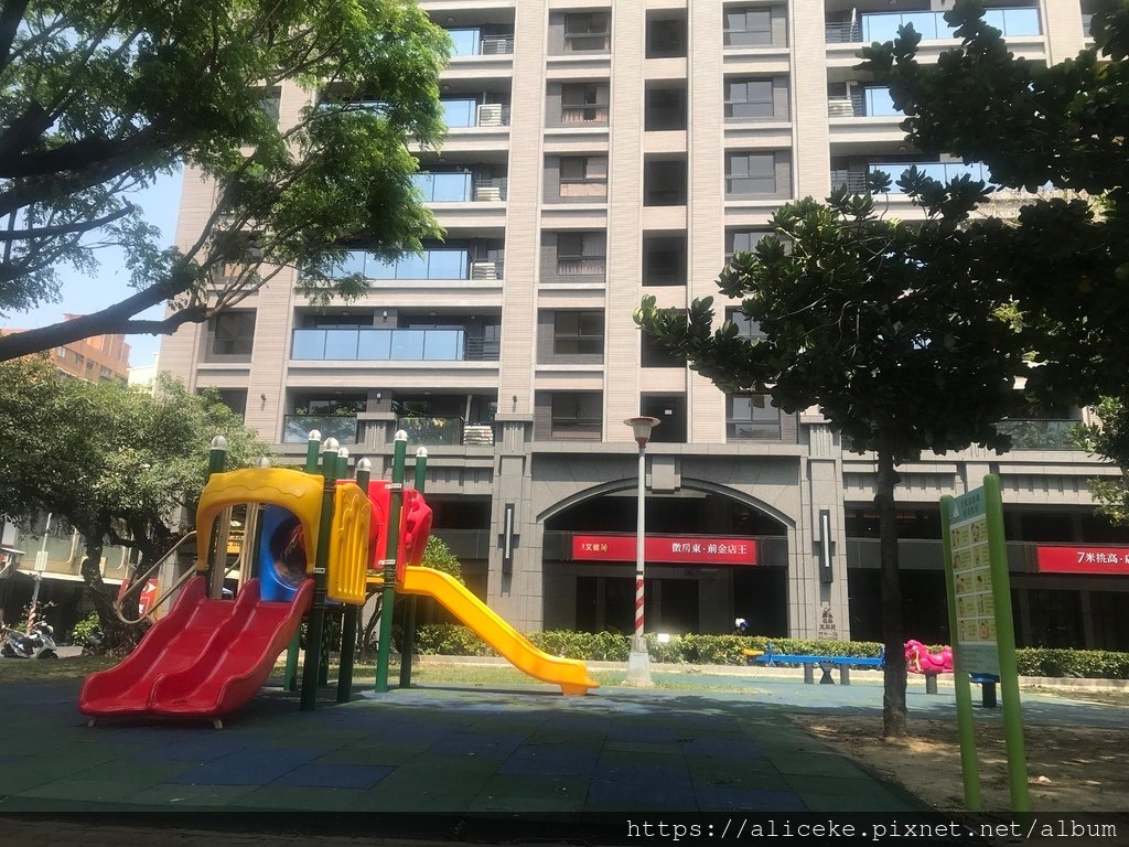 棋琴文雄苑全新交屋3房車位