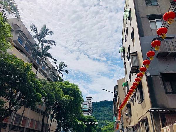 2出發登山口天氣很好.jpg