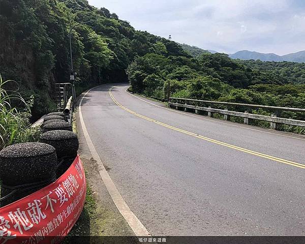 2停車場前小橋.jpg