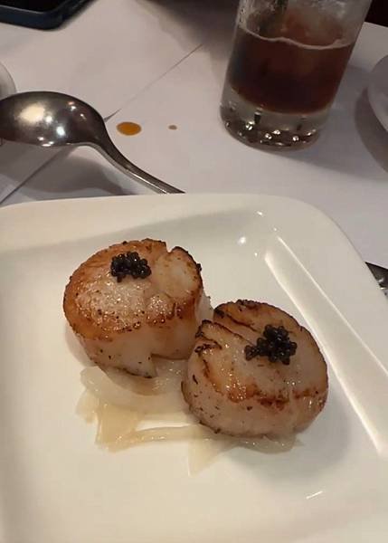 焦化生食干貝Pan-Fried Scallops