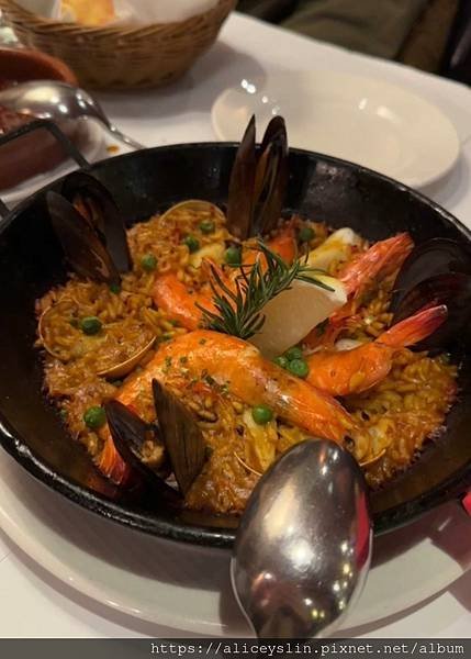 西班牙海鮮烤飯  Seafood Paella