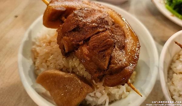 阿章阿本爌肉飯