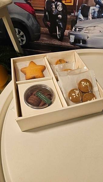 LINE_ALBUM_二月森餅乾_241006_144.jpg
